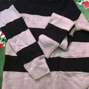 H&M cropped sweater small